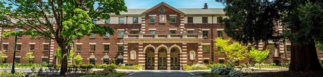 Straub Hall Exterior